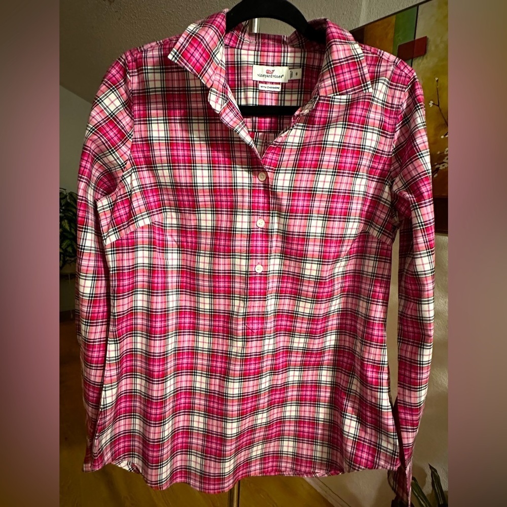Vineyard Vines Half button longsleeve shirt size 8